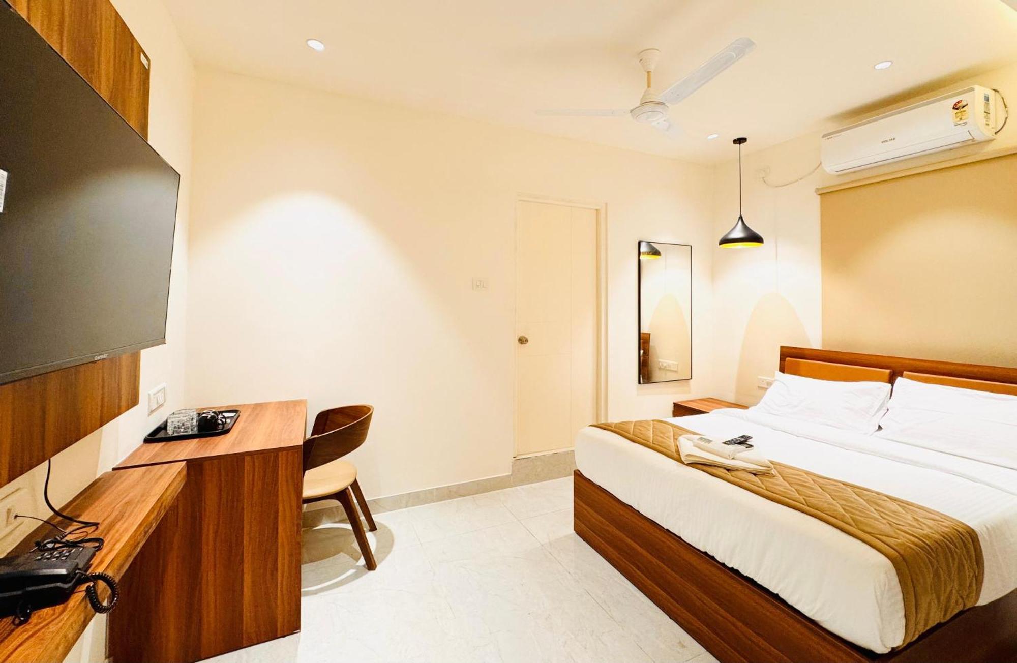 Hotel Star Avenue - Indiranagar Bangalore Exterior photo